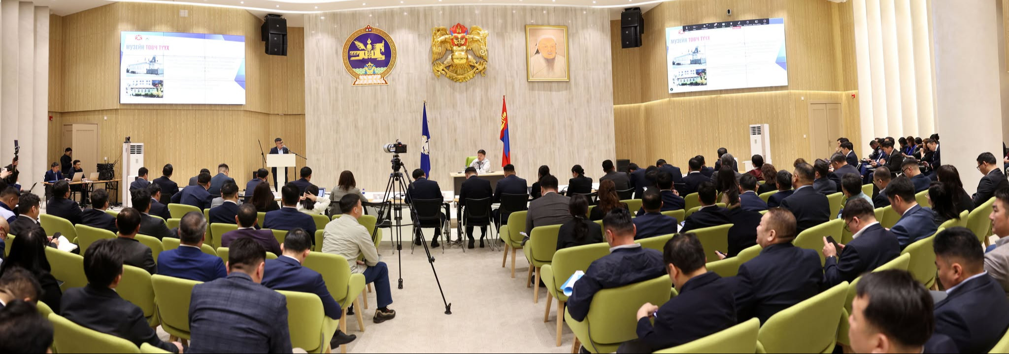 НӨХК-ийн тогтоолоор хувьчлах үнийг тогтоолгож хувьчлах барилга байгууламж: СХД-ийн 32-р хороо Эмээлтийн мал эмнэлгийн лабораторийн барилга